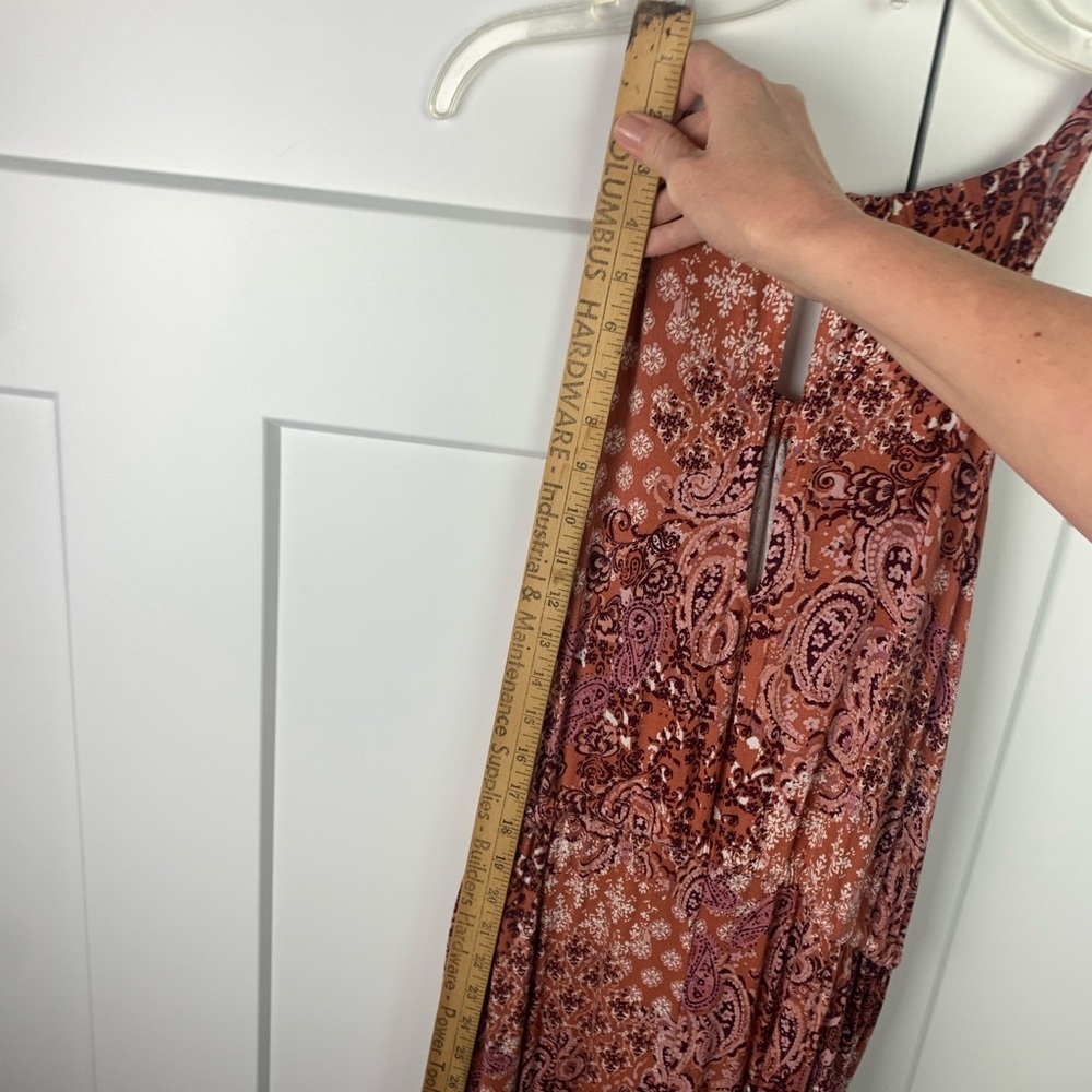 NWT Maurices Romper Medium Pink Brown Floral Paisley Shorts Pockets Festival - Picture 6 of 7